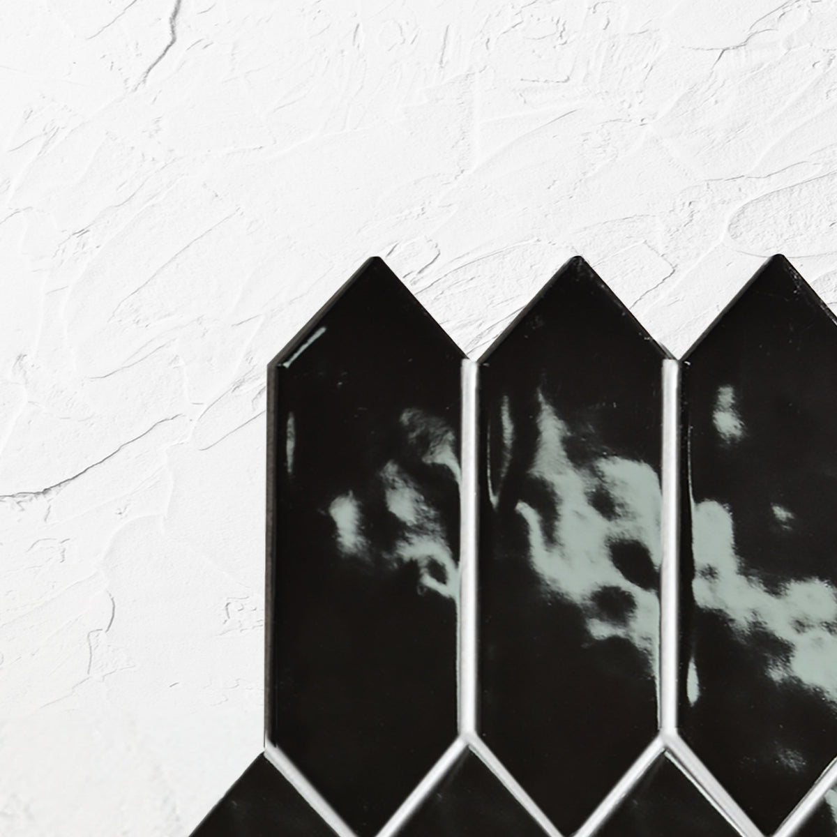 Black Gloss Porcelain Glazed Ripple Surface Arrow 55x195mm gloss surface texture