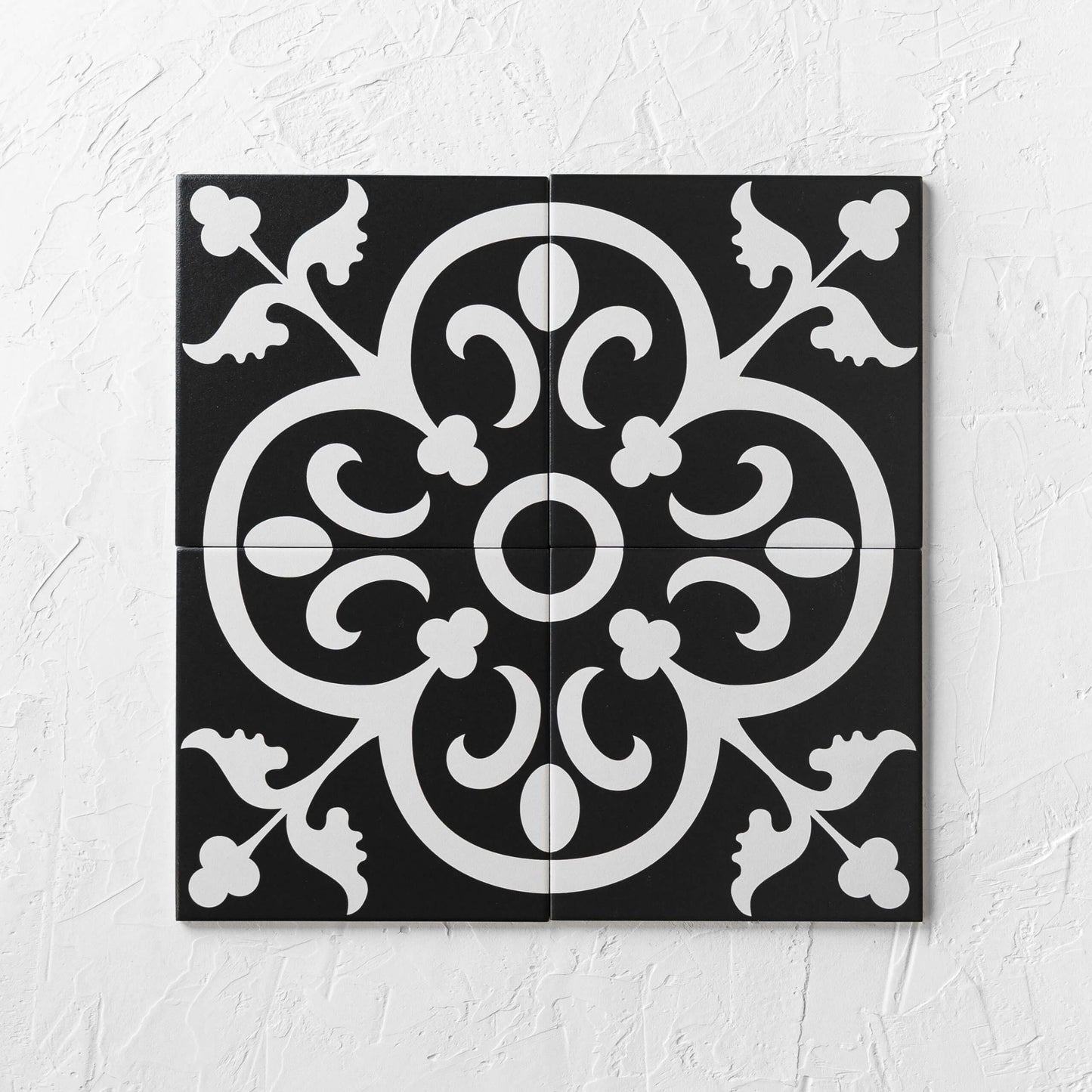 Picasso Crest Black 200x200mm