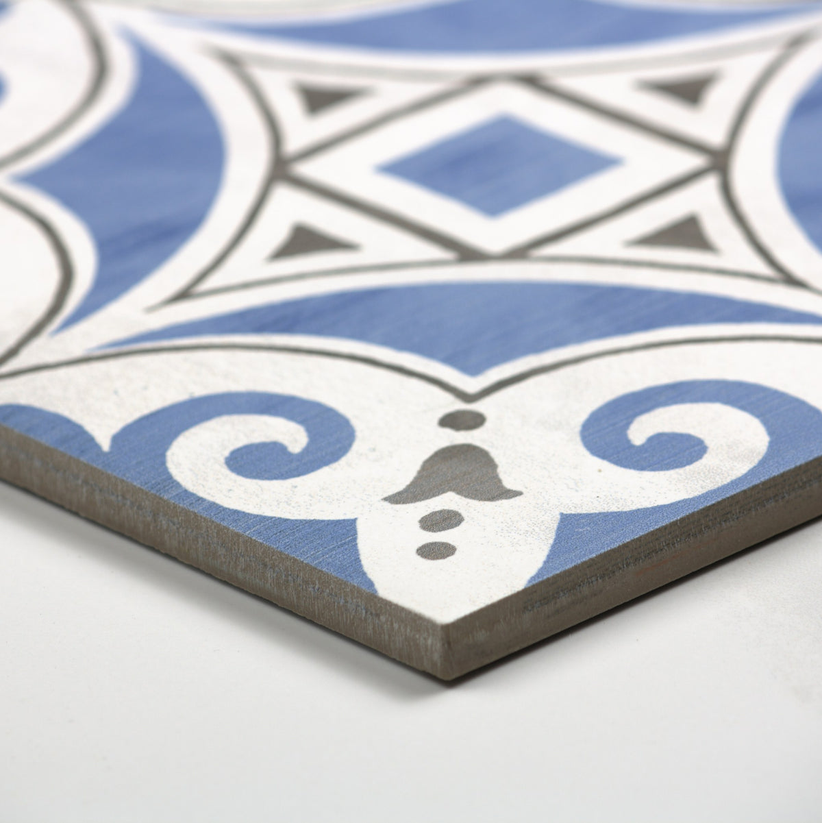 Paint Cardinali Decor 205x205mm angle view