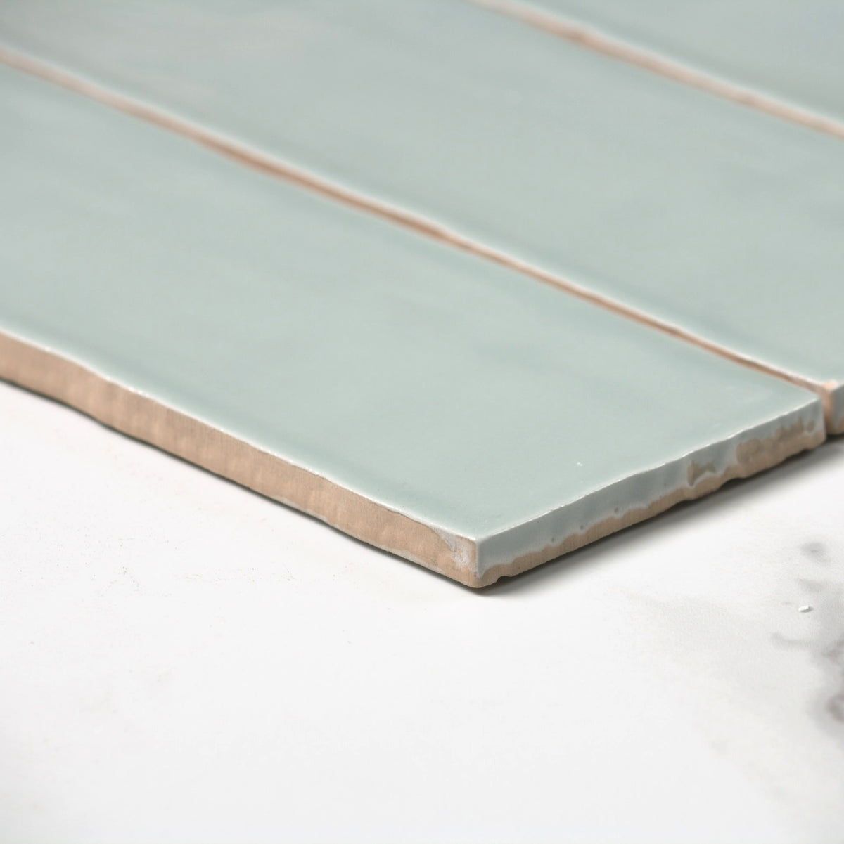 handmade gloss menta 75x300mm angle view