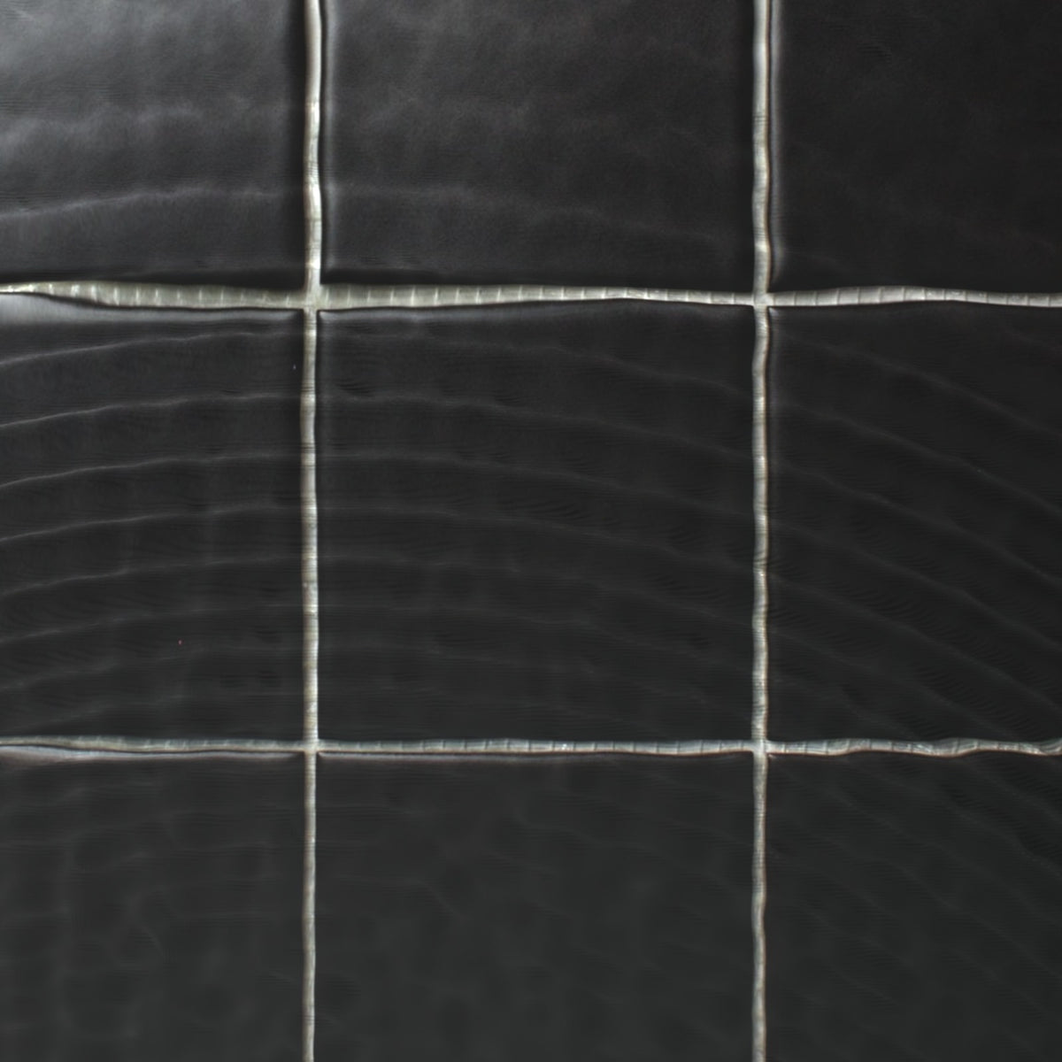 VitrA Black Matt Mosaic 100x100mm under water