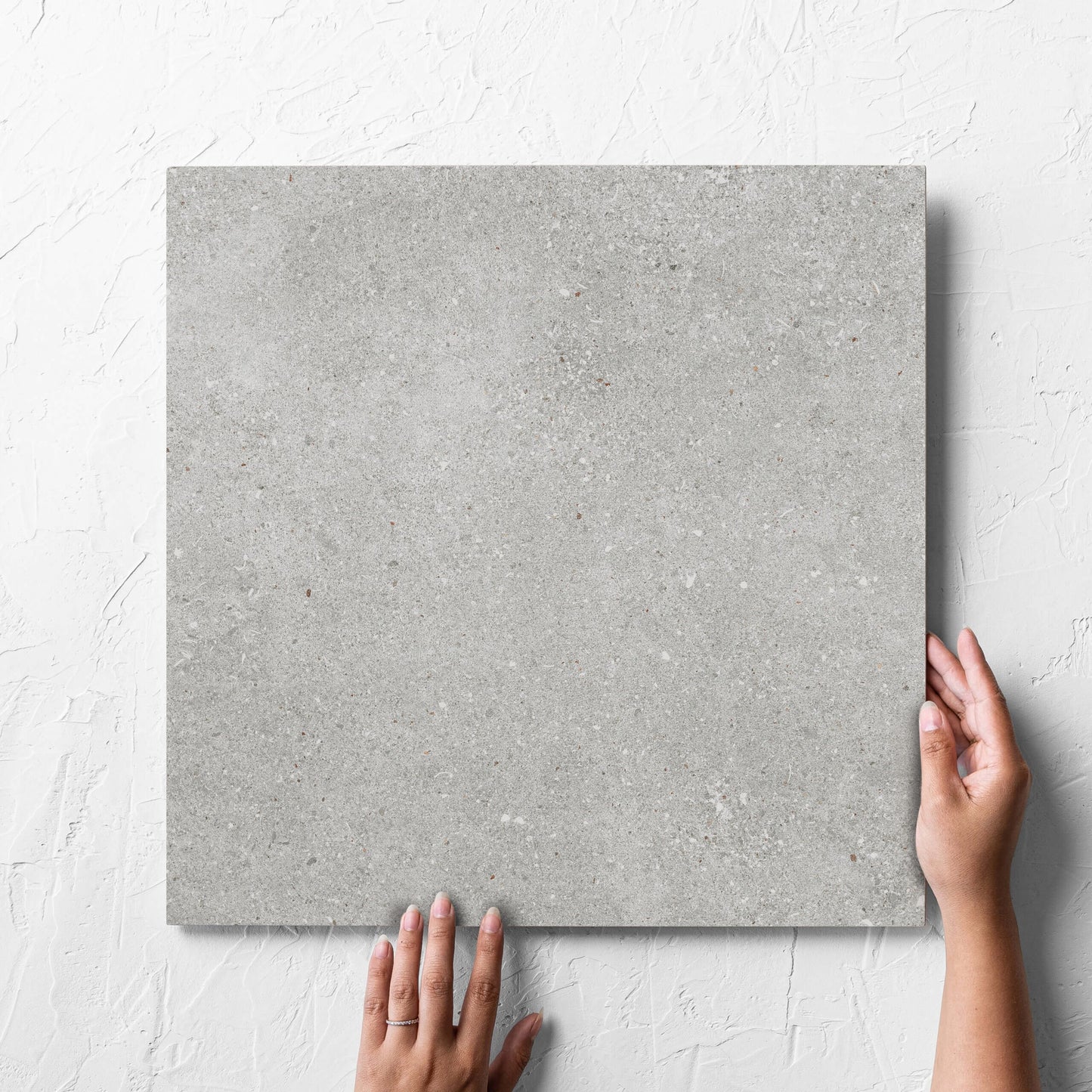 Serenity Urban Stone In/Out 450x450mm hand 1