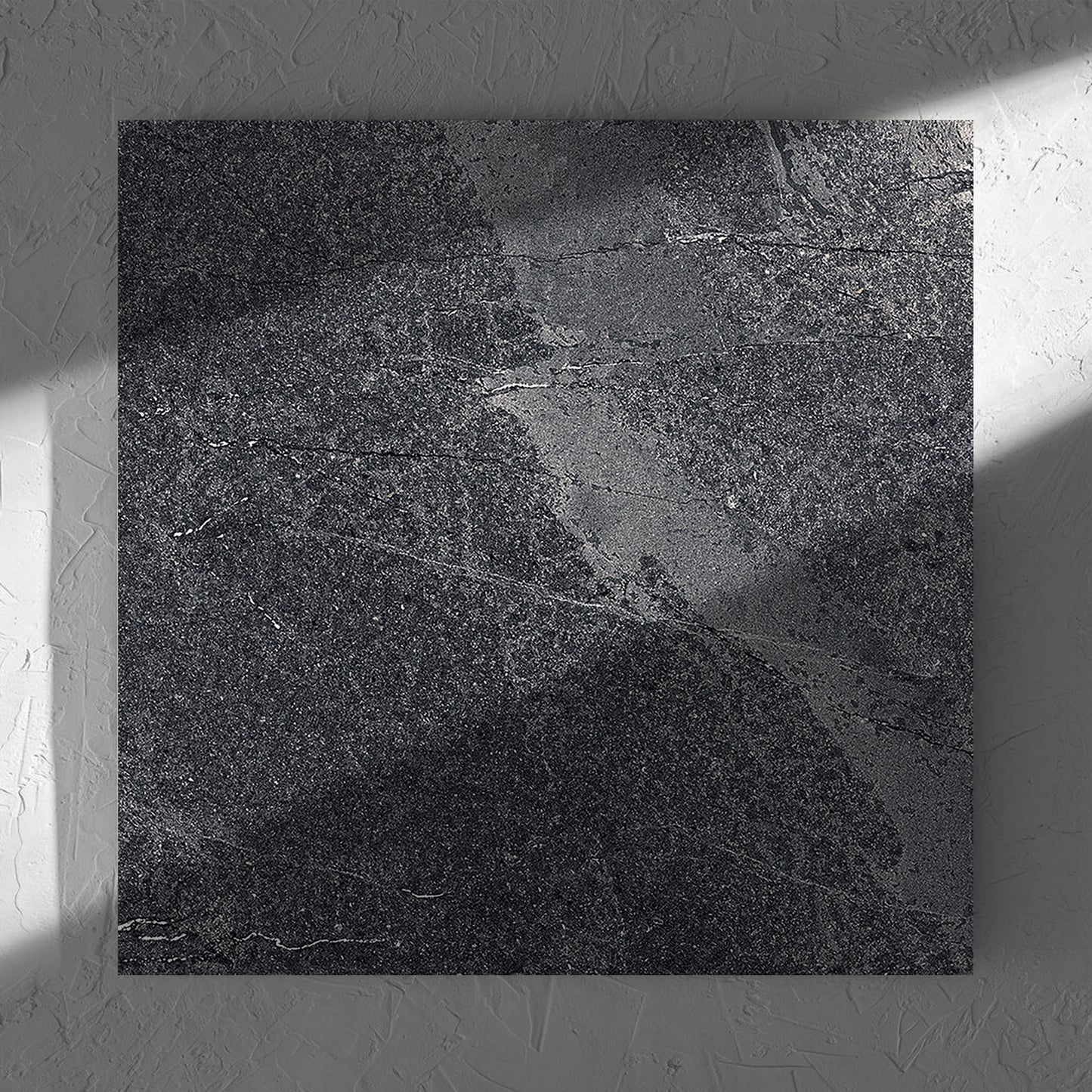 Shell Antracita Structured 600x600mm