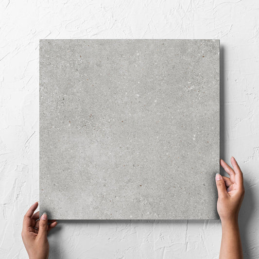 Serenity Urban Stone Matt 450x450mm hand 2