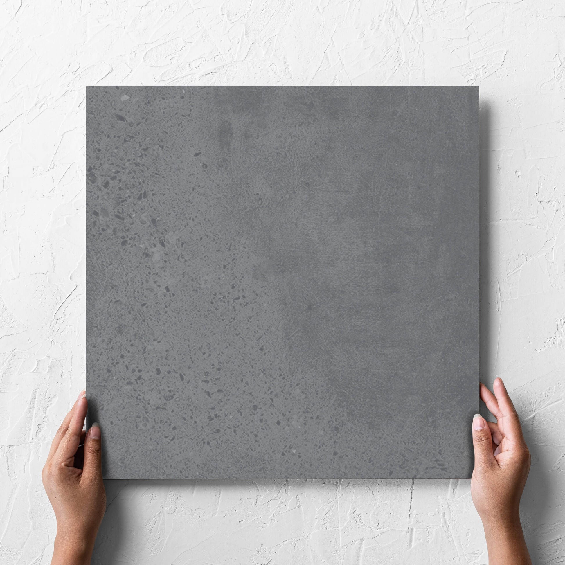 New York Smoke Matt 450x450mm hand 5