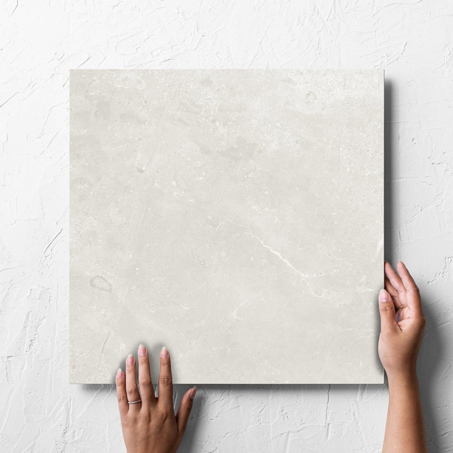 Kashmir Natural Grip 450x450mm hand 3