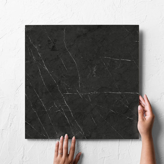Pedra Charcoal Matt 450x450mm hand 1