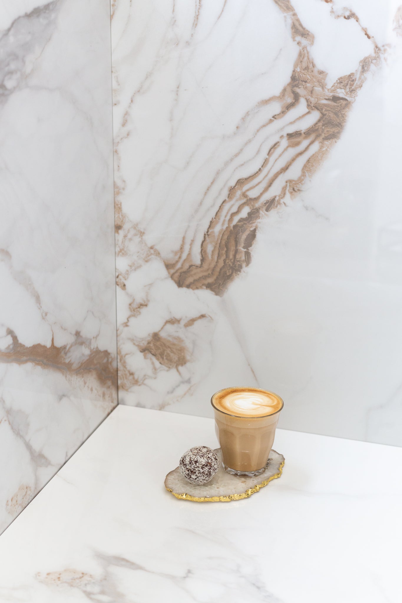 Calacutta Oro Polished 600x1200mm