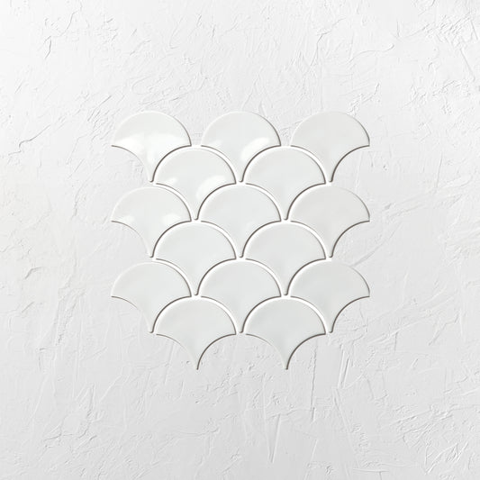 White Gloss Porcelain Glazed Fishscale 95x87mm