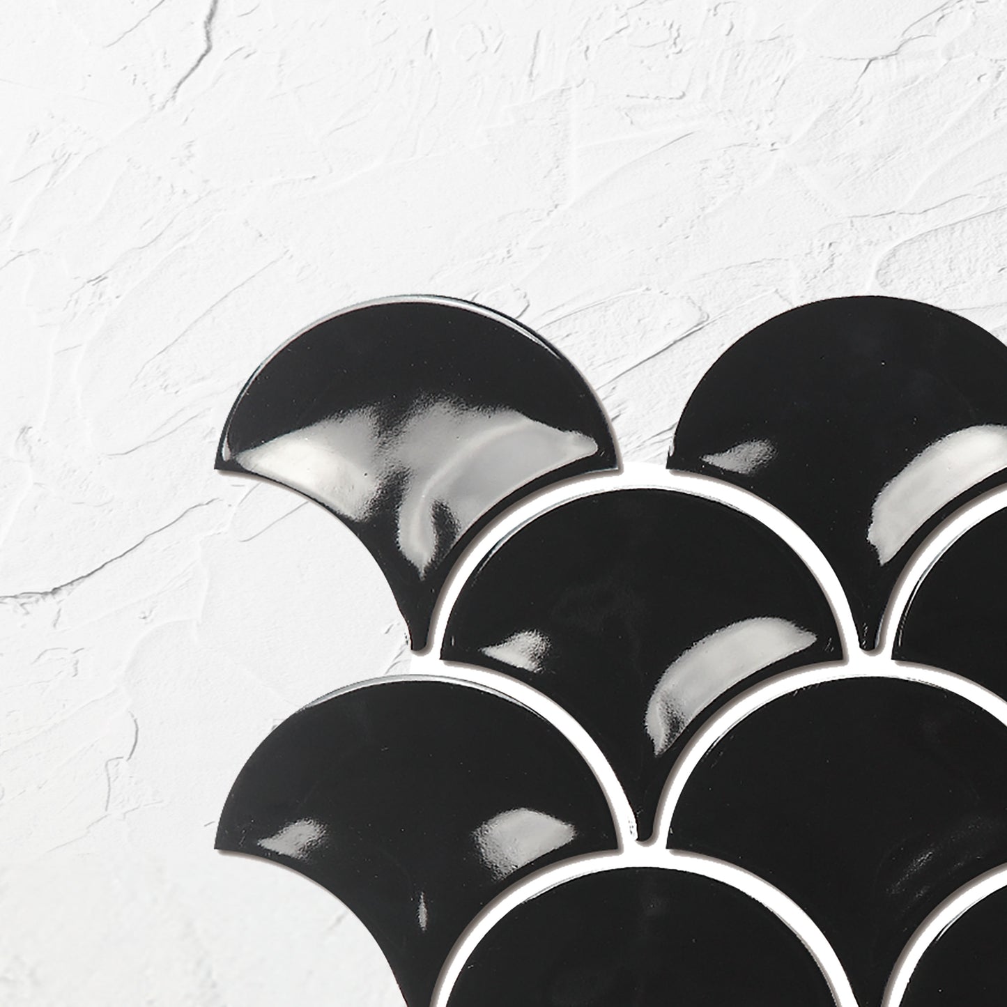 Black Gloss Porcelain Glazed Fishscale 95x87mm