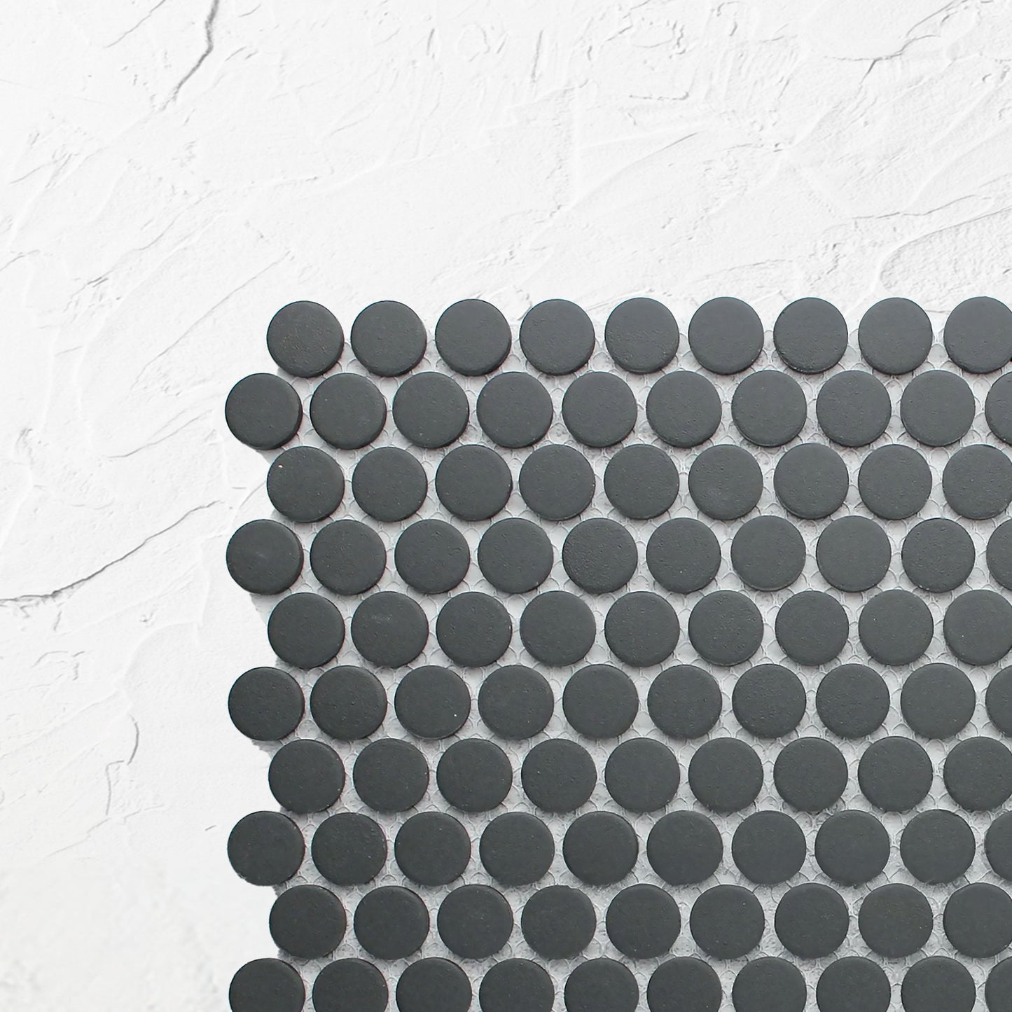 Marlowe Black Matt Penny Round 19mm