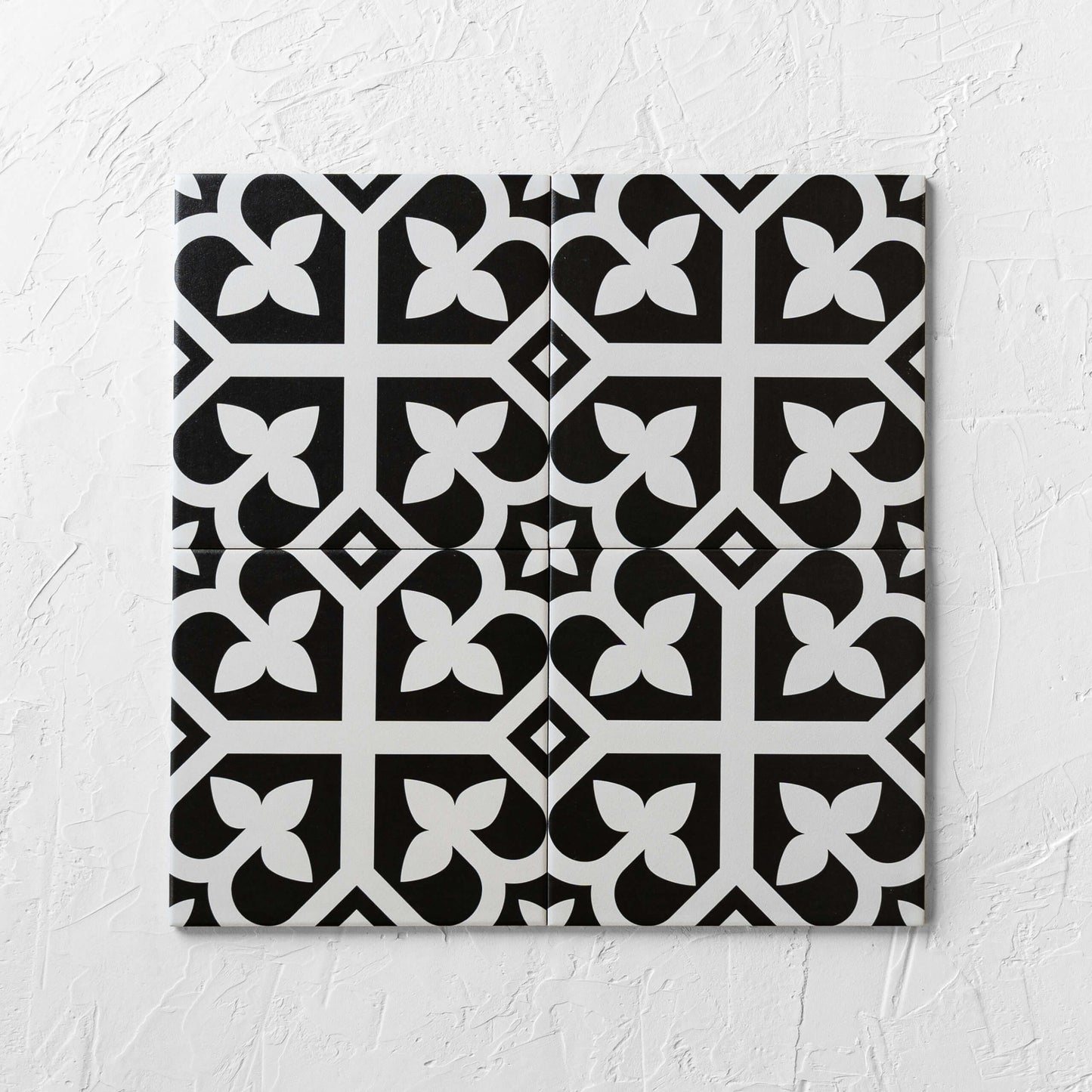 Picasso Bloom Black 200x200mm