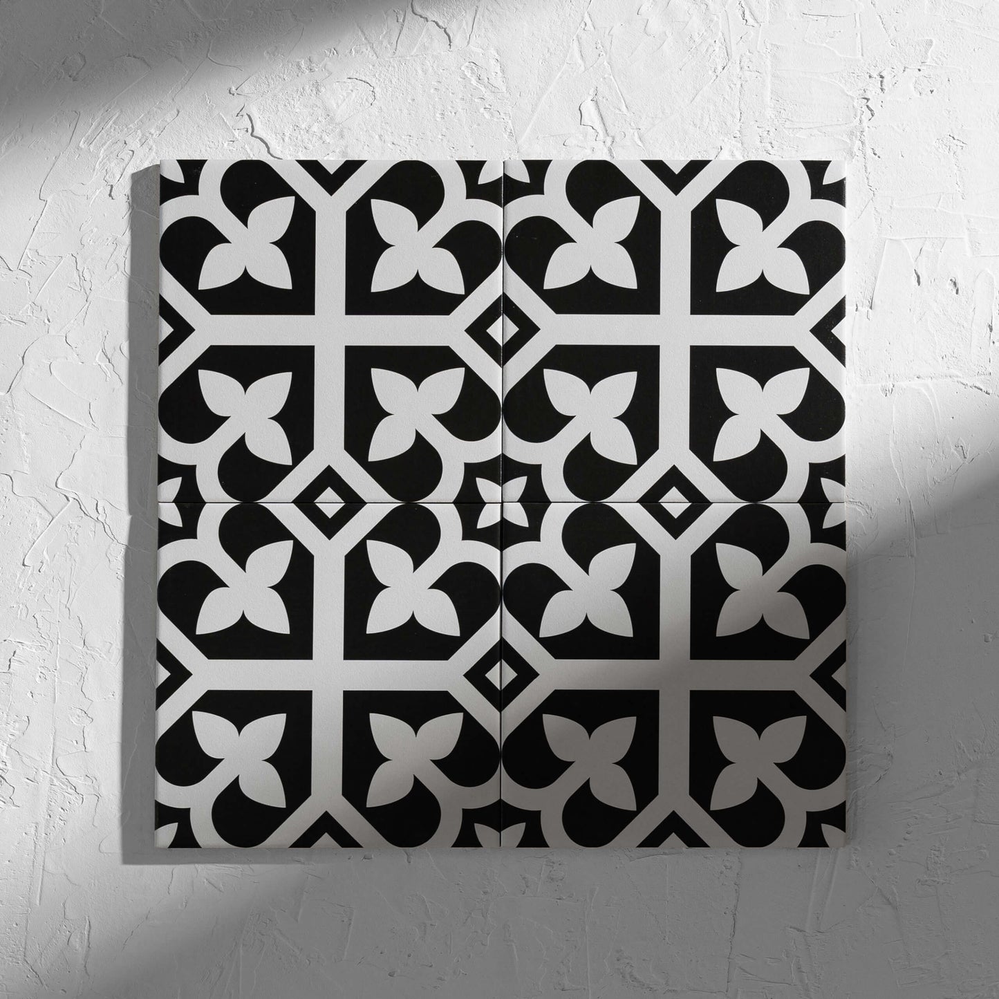 Picasso Bloom Black 200x200mm