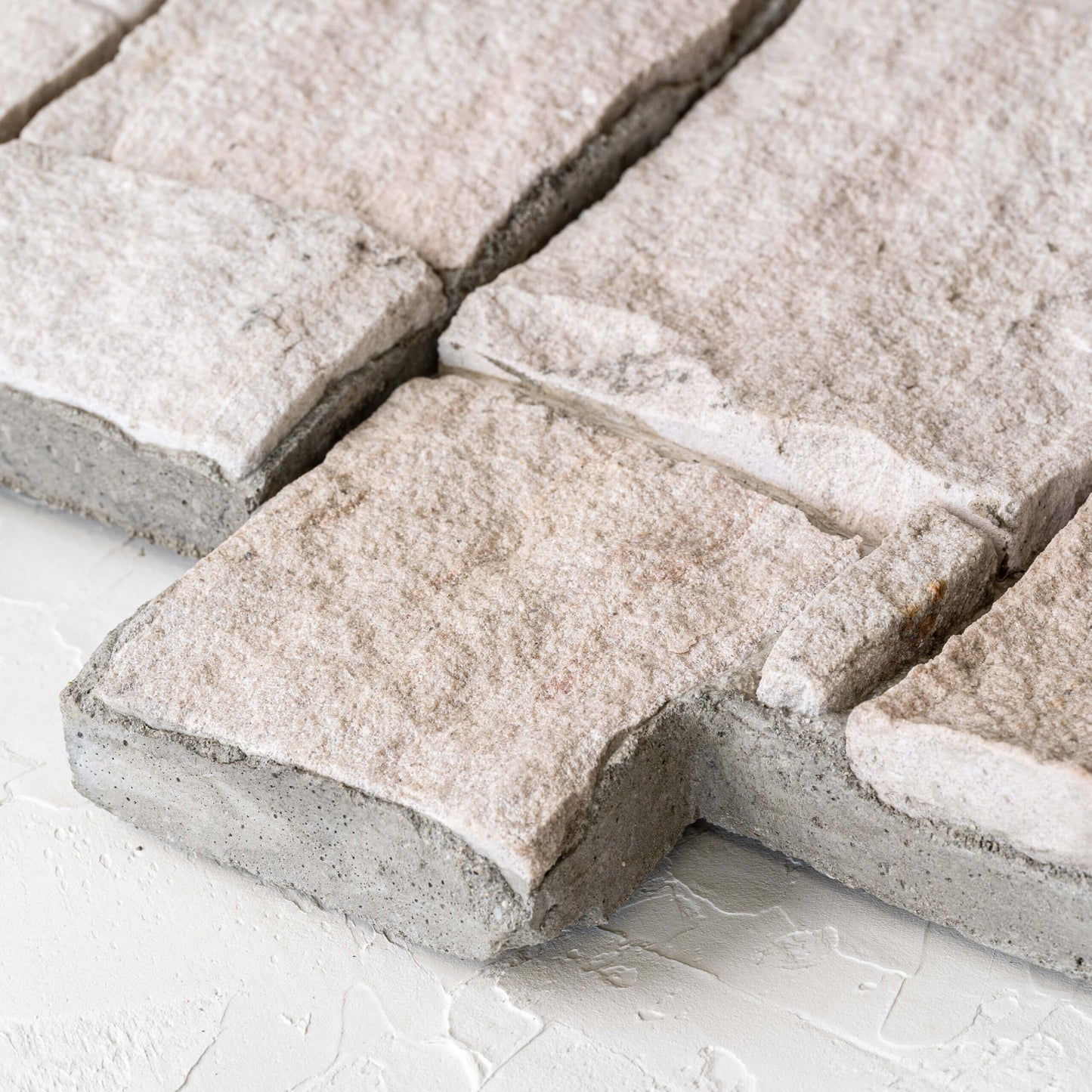 White Sandstone Z Panel Interlock 200x600mm