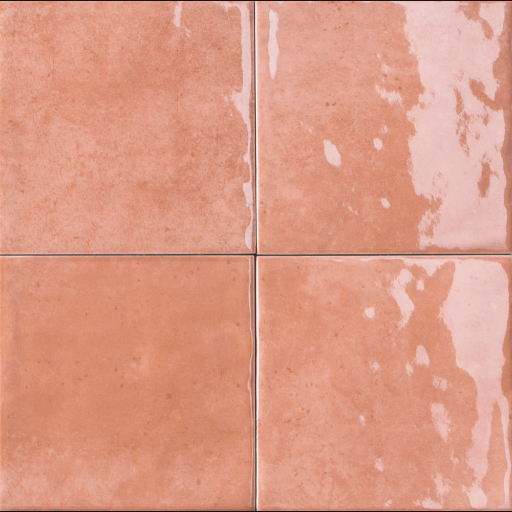 Alchemica Corallo Gloss 100x100mm close-up of the glaze variation