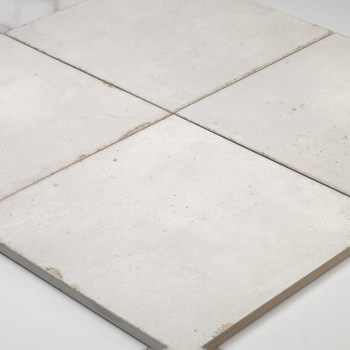 Atlantique Blanc Matt 200x200mm angle view