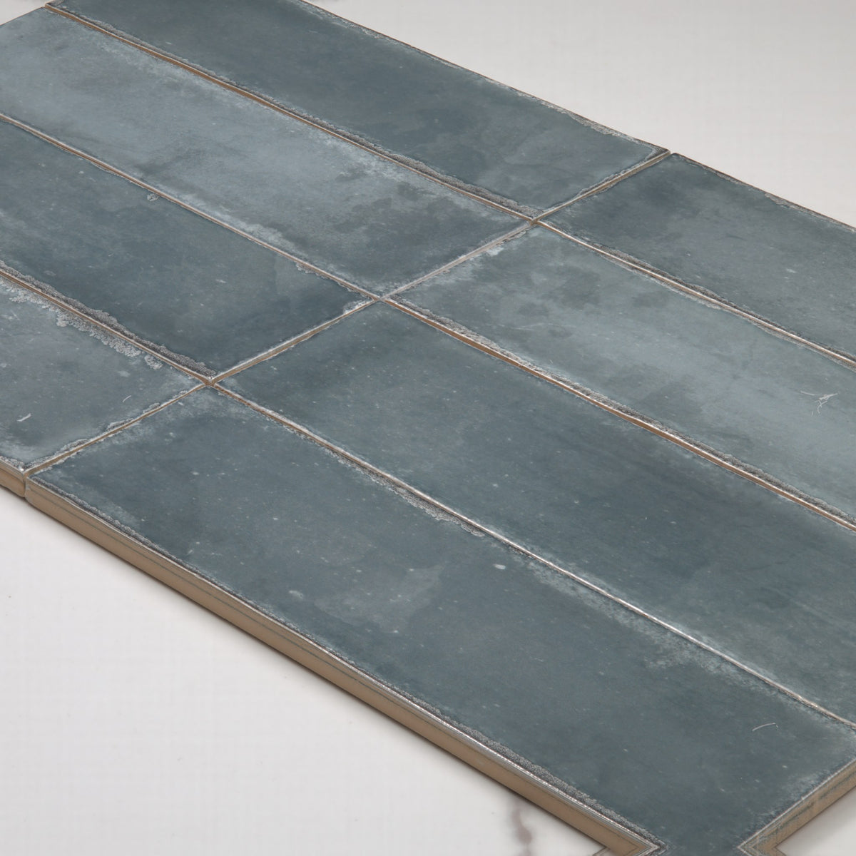 Atlantique Bleu Gloss 69x240mm angle view
