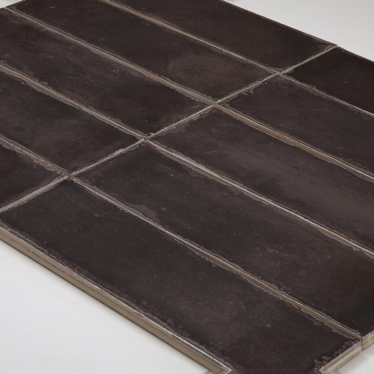 Atlantique Charbon Gloss 69x240mm angle view