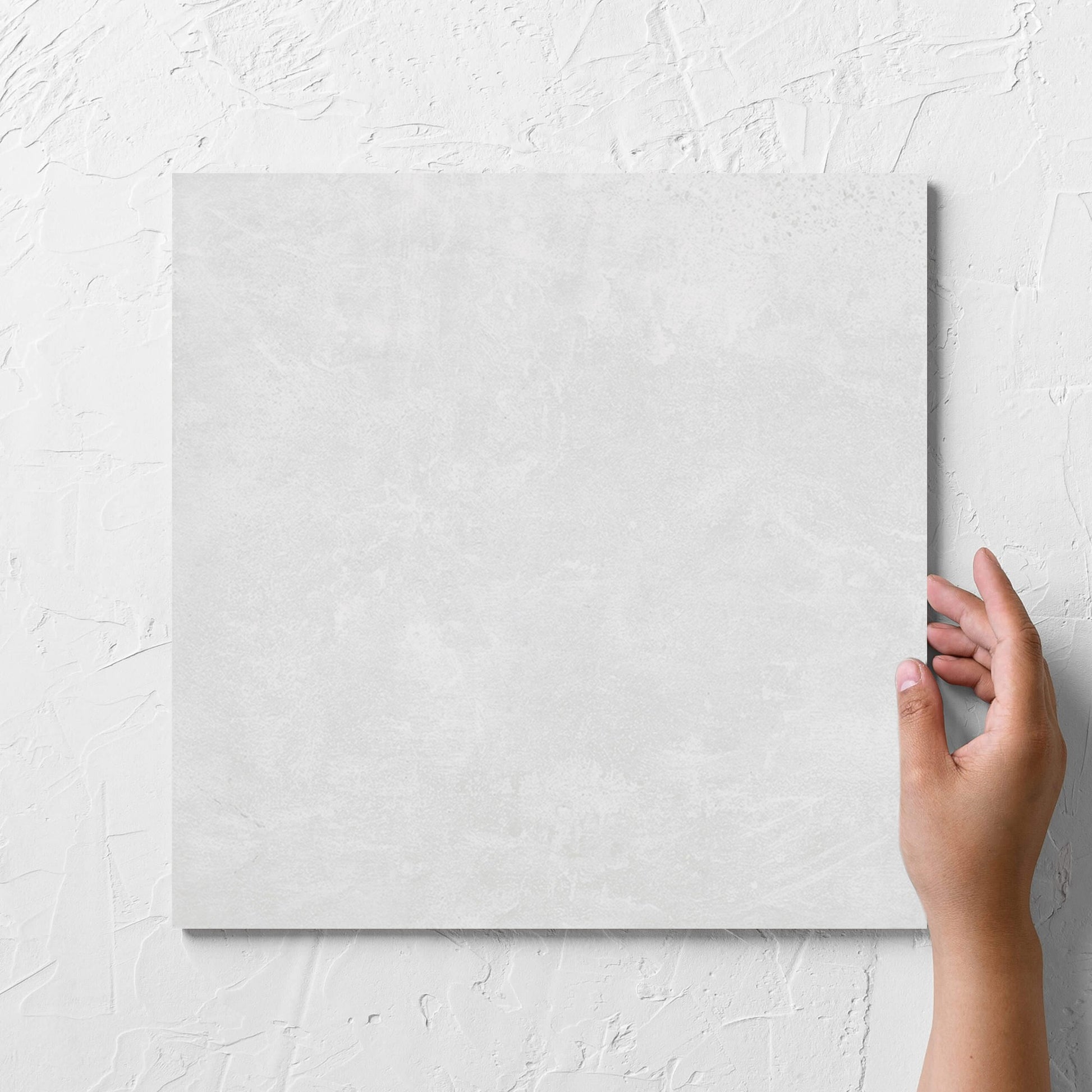 New York White Matt 300x300mm hand 1