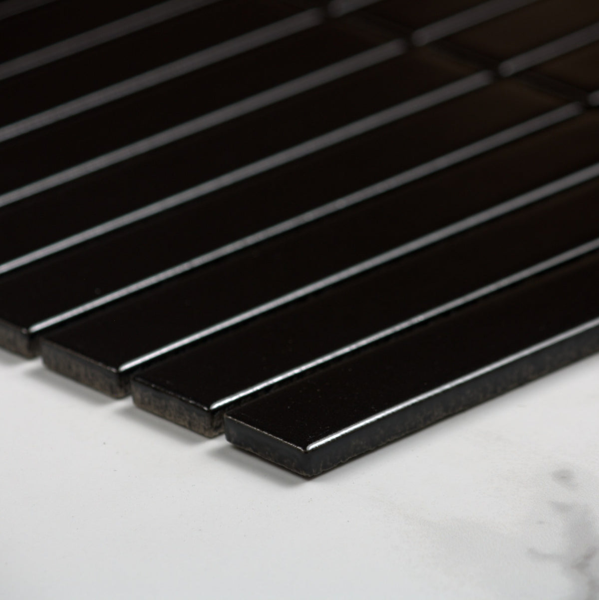 Black Gloss KitKat Straight Bone Pattern 22x145mm angle view