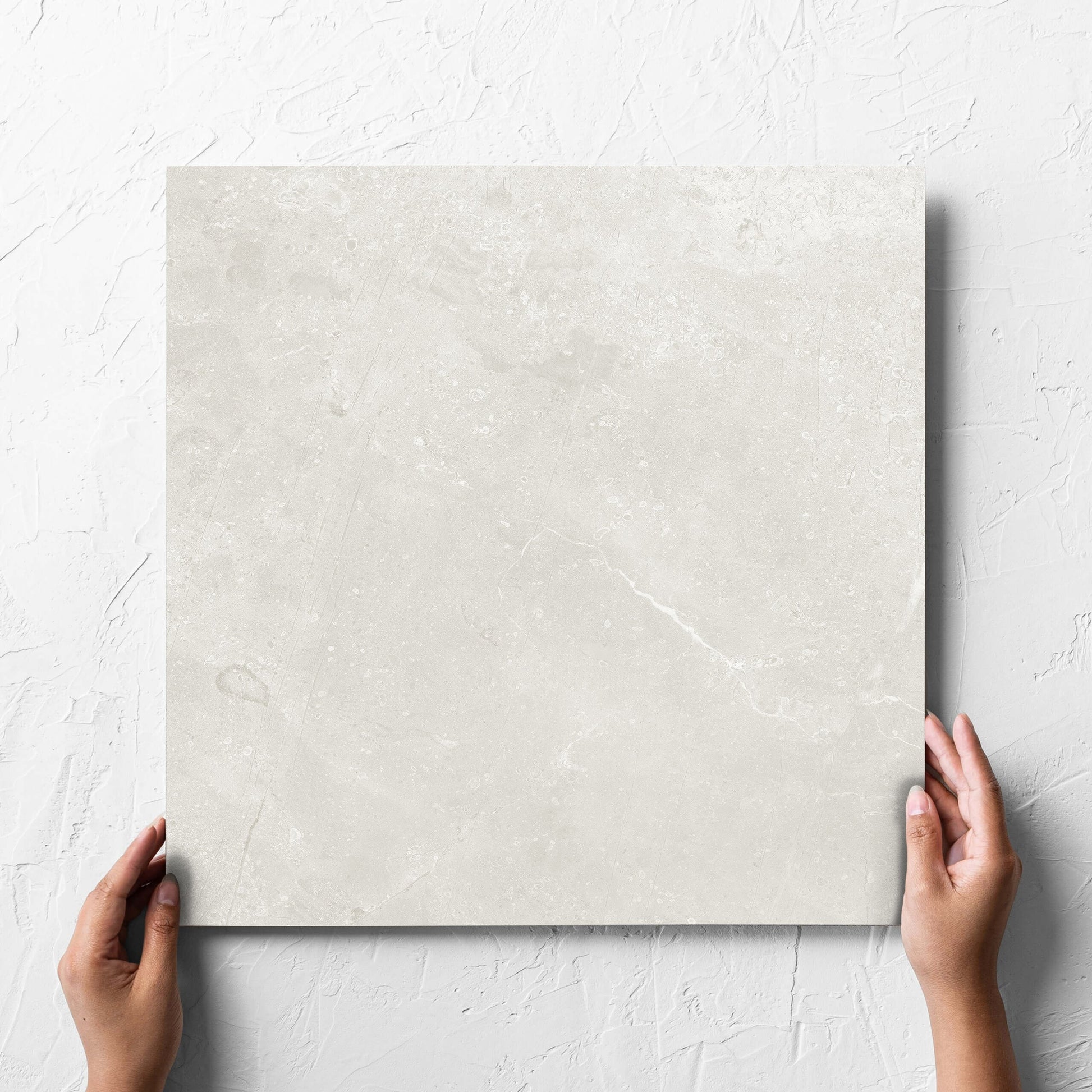 Kashmir Natural Matt 450x450mm hand 4