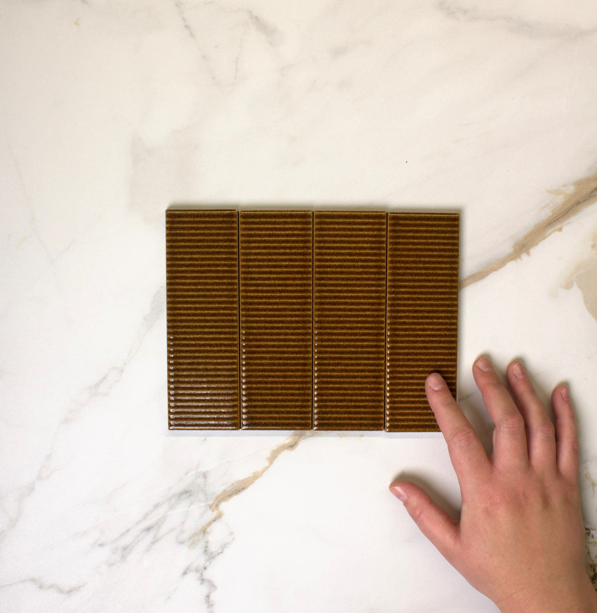 micare canale ambar dark gloss 50x150mm top view