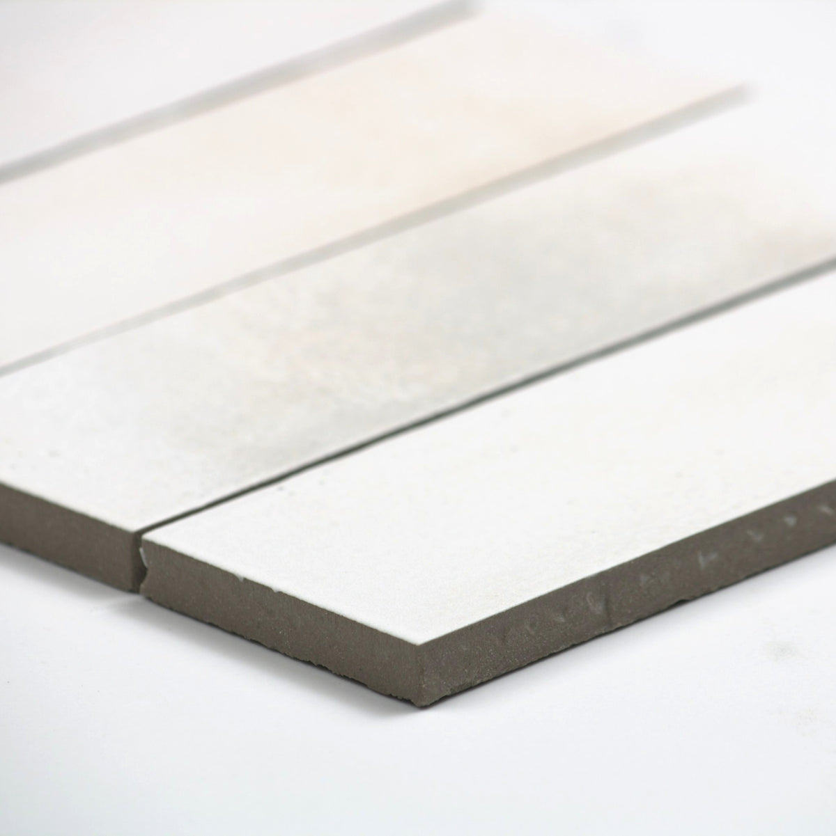 miyako chalk white matt 50x150mm angle view