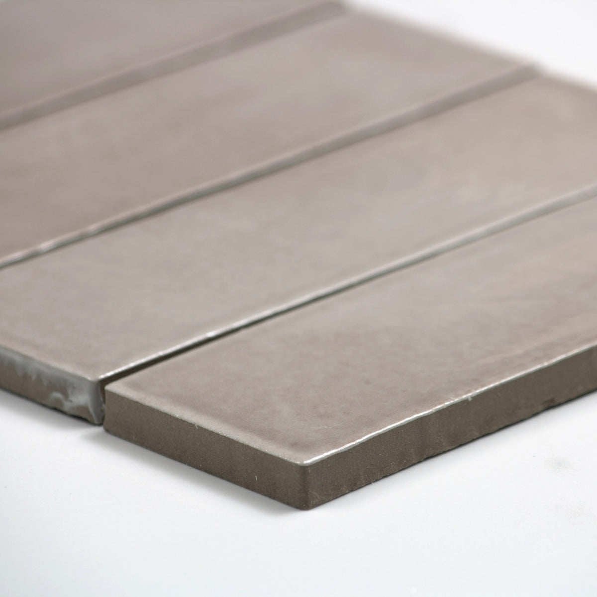 miyako morchella gloss 50x150mm angle view