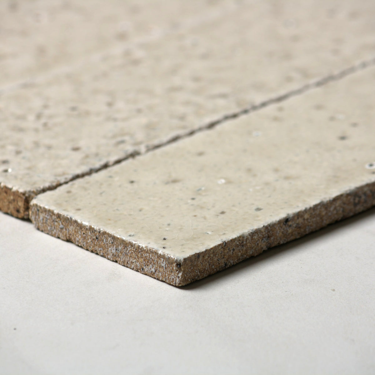 morocco cream gloss 65x230mm angle view