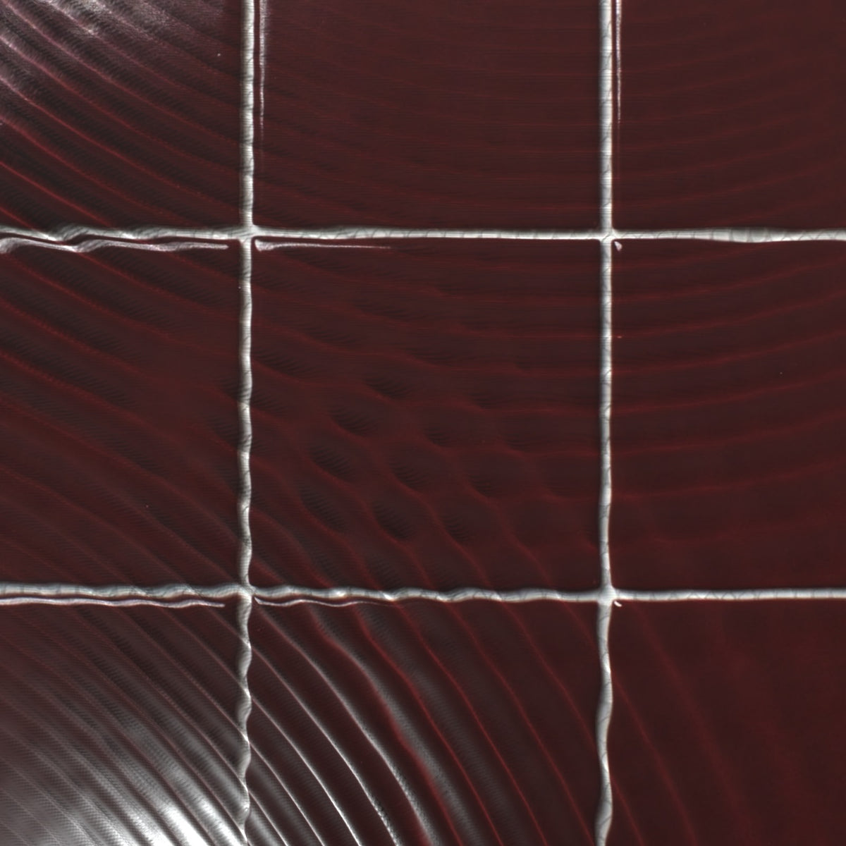 Burgundy Gloss Mosaic 100x100mm under water