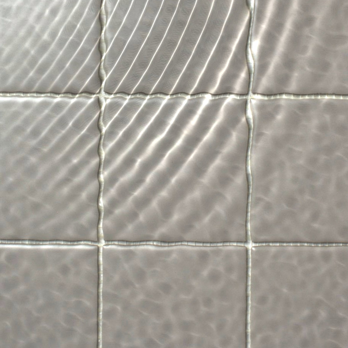 VitrA Dark Grey Matt Mosaic 100x100mm under water