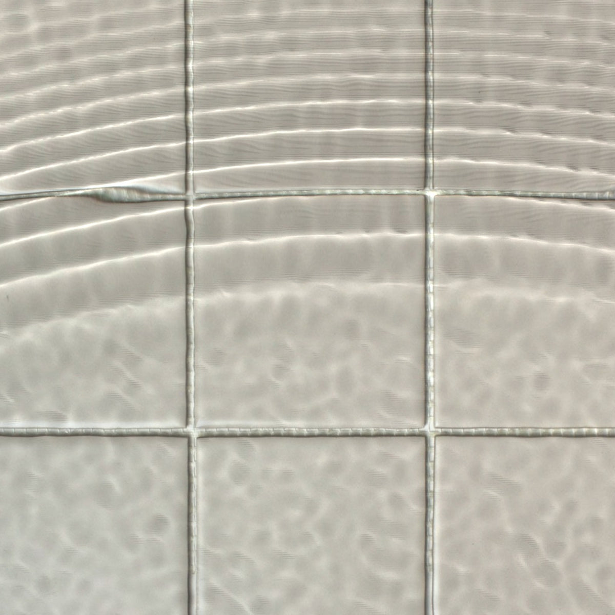 VitrA Greige Matt Mosaic 100x100mm under water