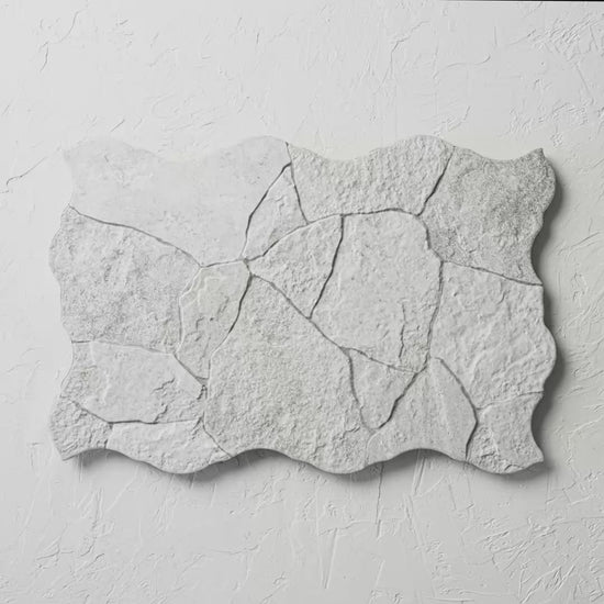 Borgogna White Flagstone 440X660Mm tile shown in hand