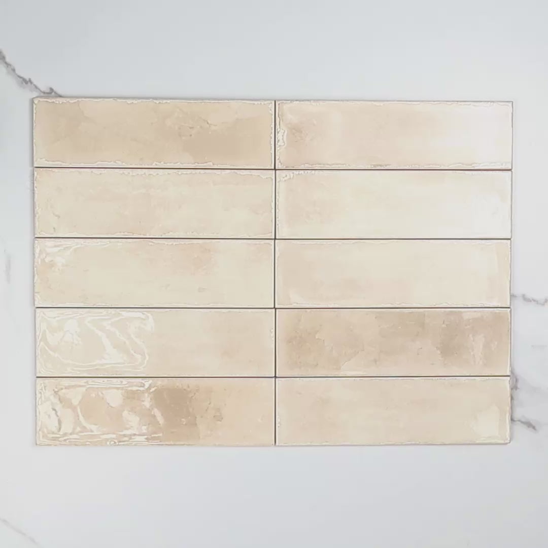 Atlantique Amande Gloss 69x240mm tile video