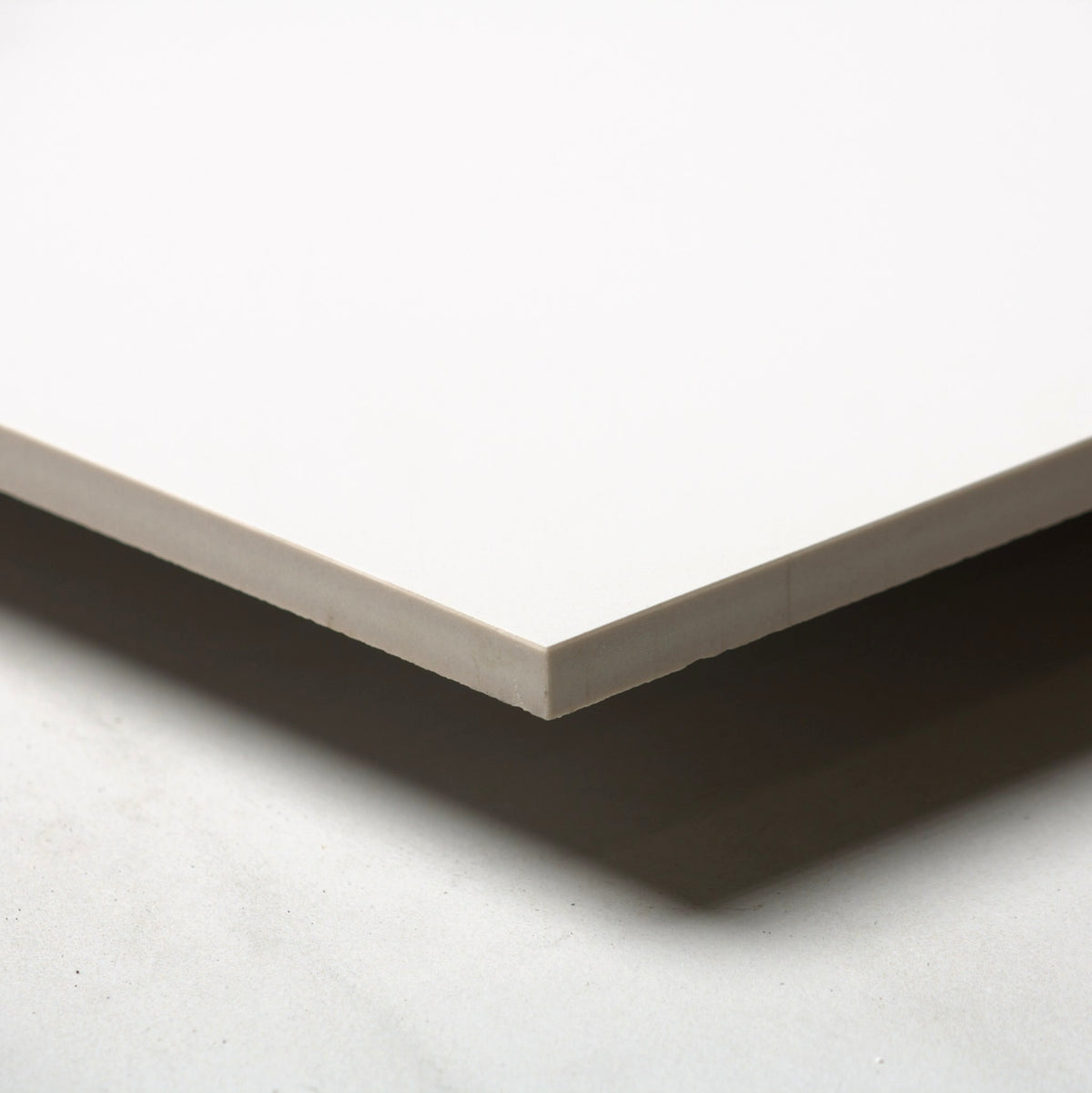 unicolour super white matt 300x300mm angle view