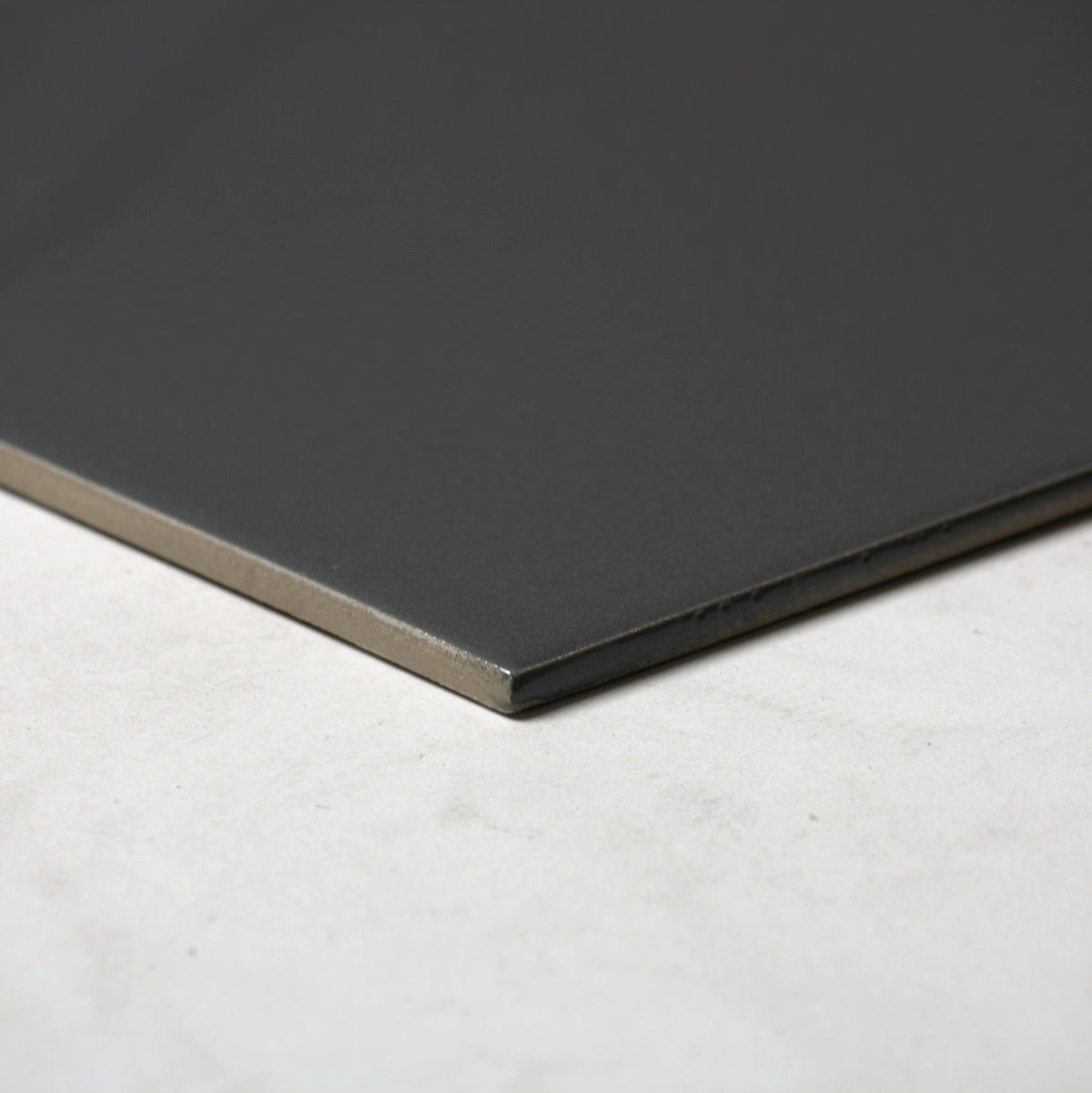 vitra anthracite gloss 200x200mm angle view