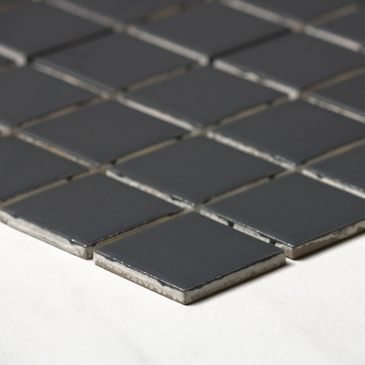 vitra anthracite gloss mosaic 50x50mm angle view
