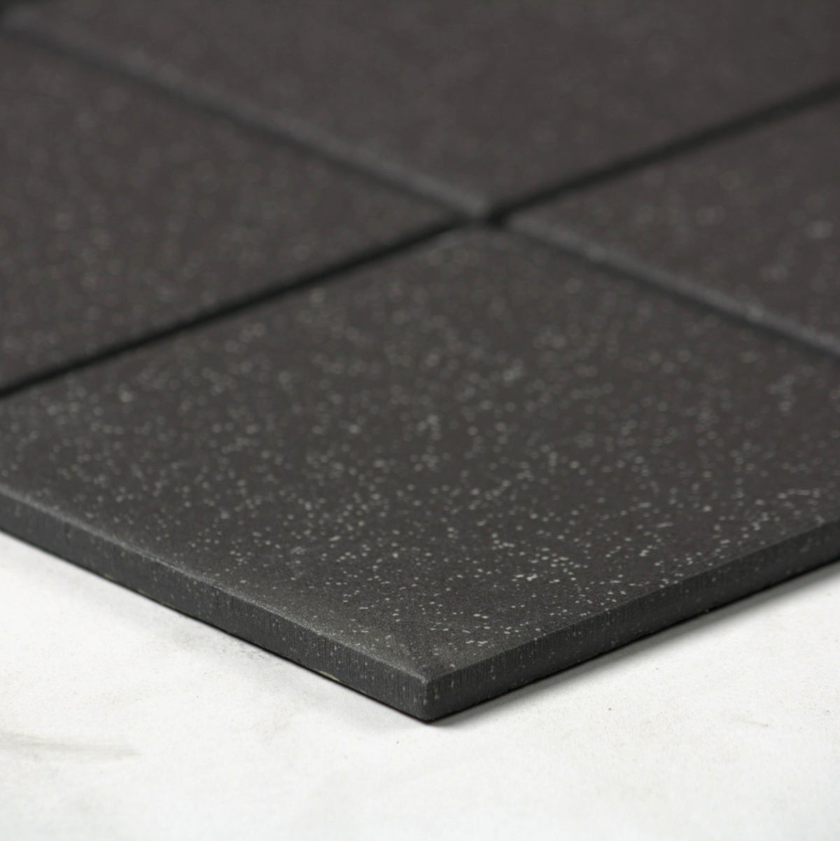 vitra colour dot anthracite matt r10b mosaic 100x100mm angle view