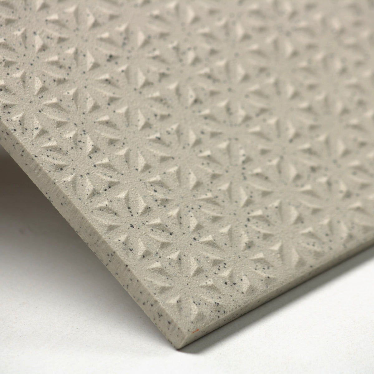 vitra dotti ivory diamond r12 200x200mm angle view