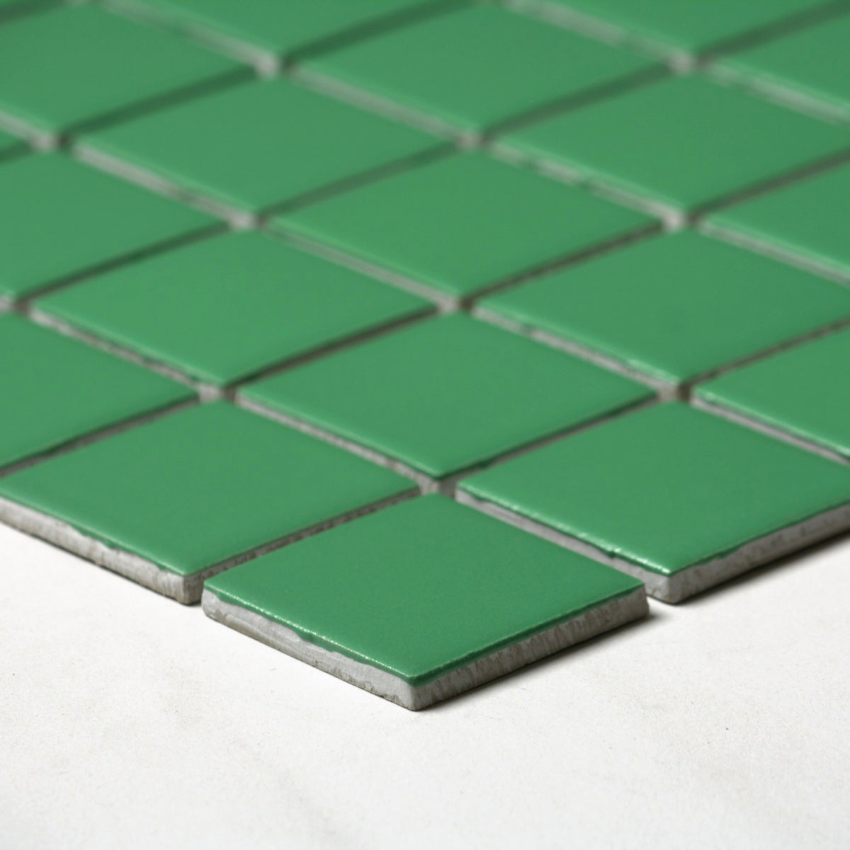 vitra lush green matt mosaic 50x50mm angle view