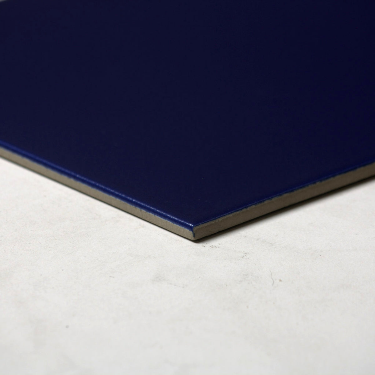 vitra midnight blue matt 200x200mm angle view