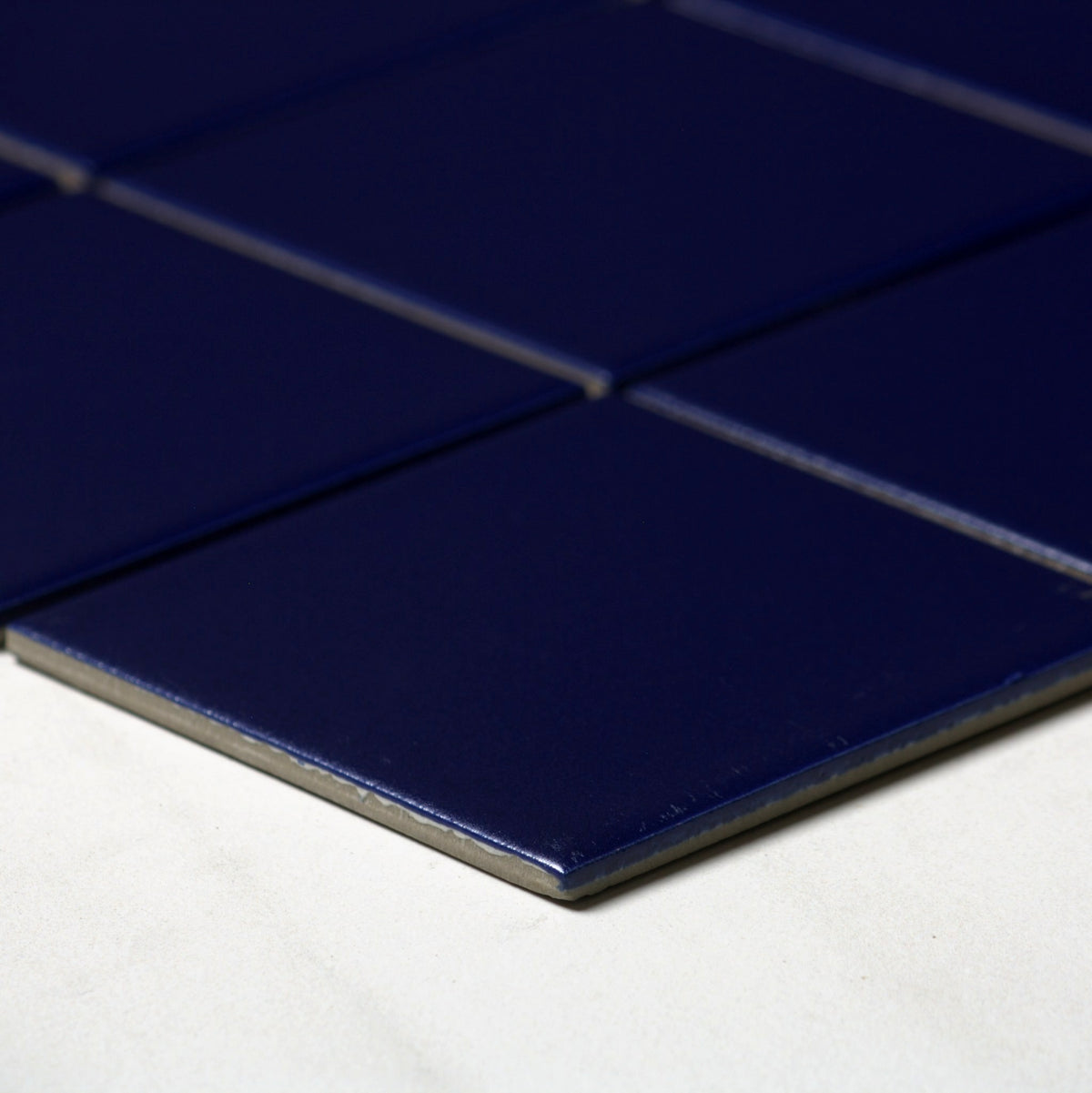 vitra midnight blue matt mosaic 100x100mm angle view