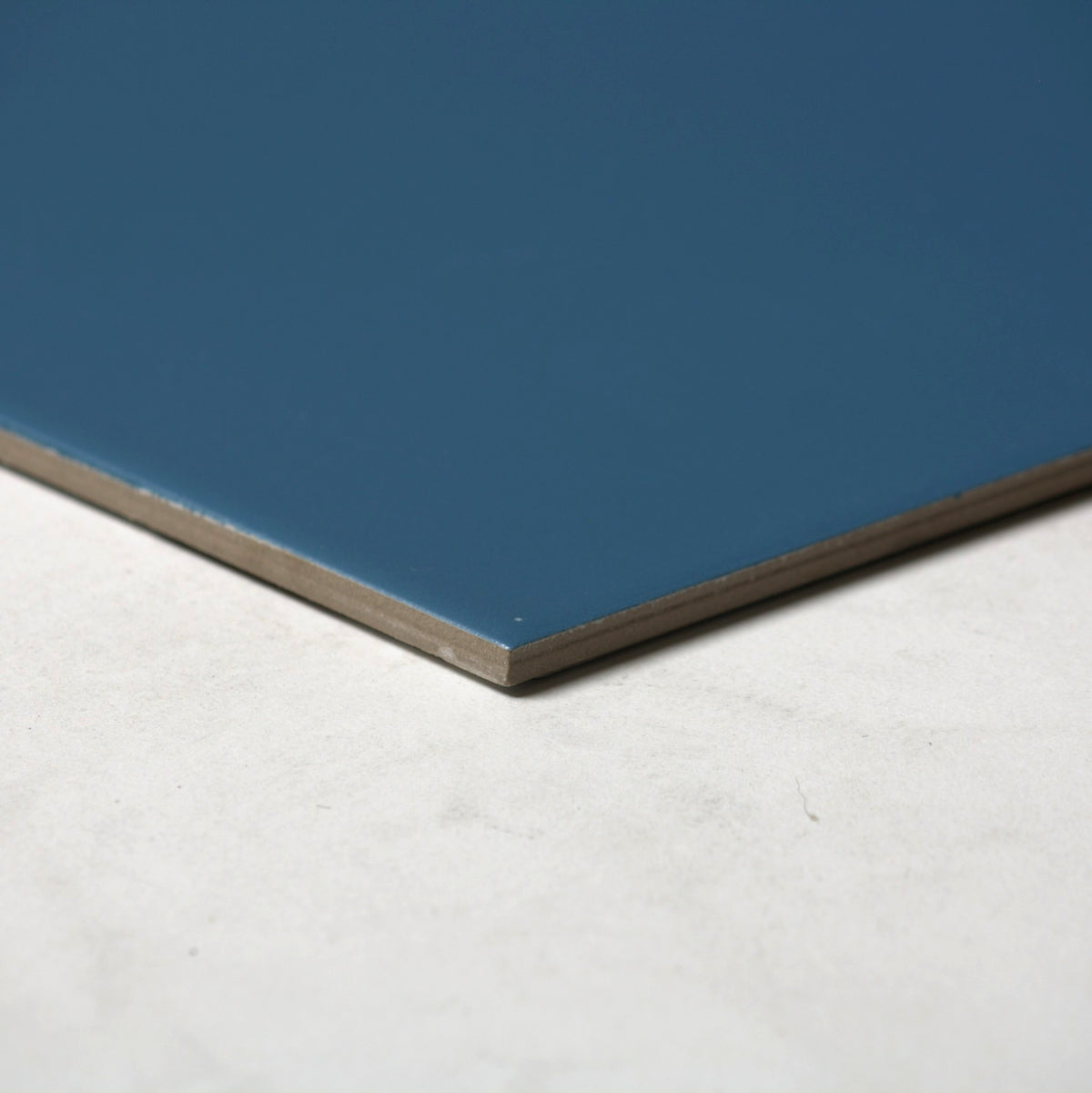 vitra ocean blue matt 200x200mm angle view