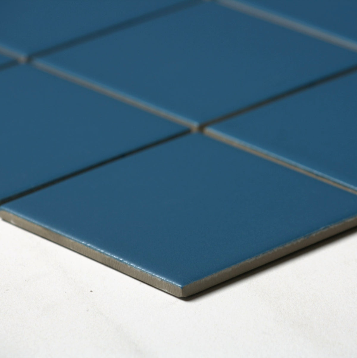 vitra ocean blue matt mosaic 100x100mm angle view
