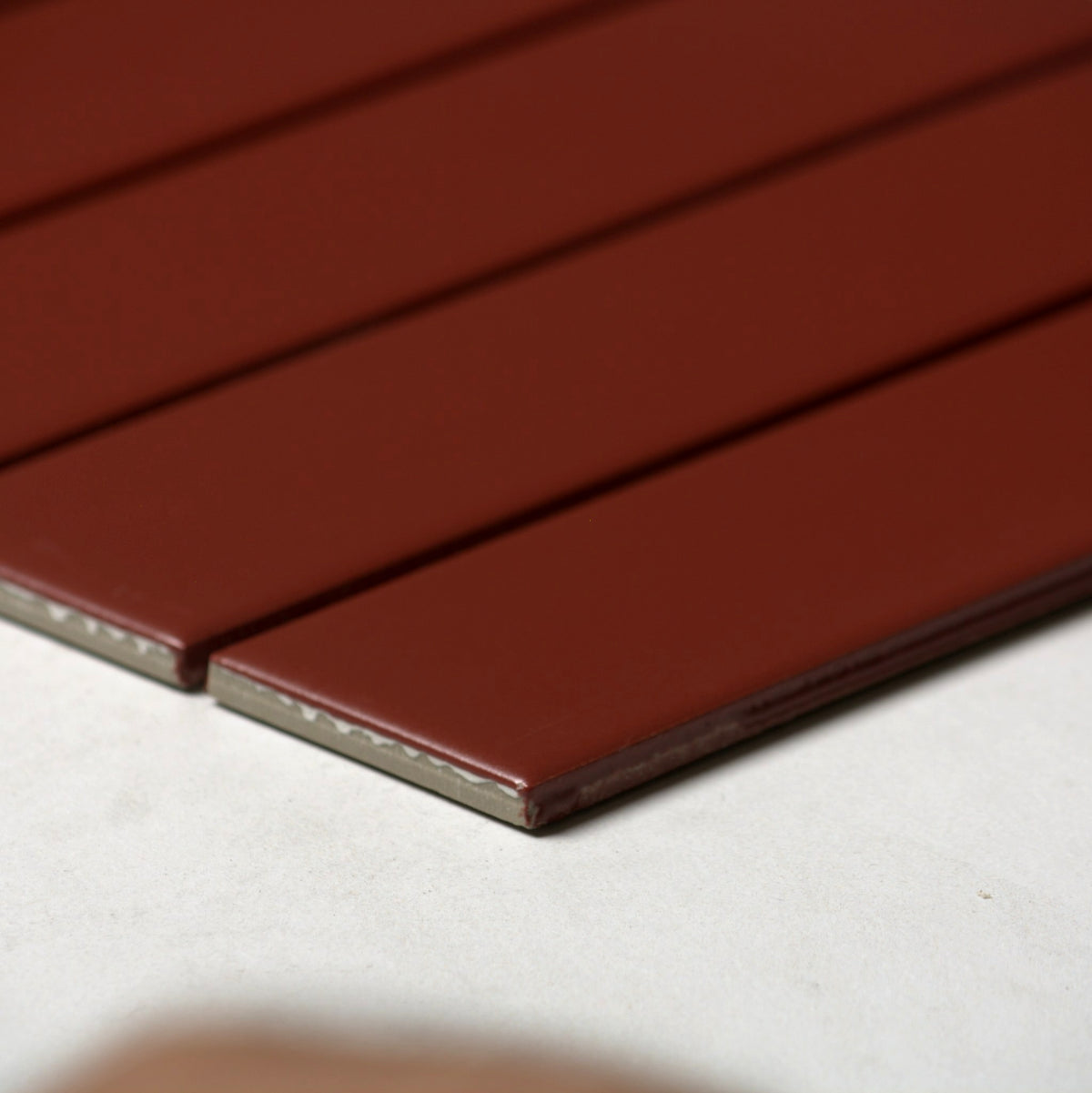 vitra oxide red matt mosaic 50x200mm angle view