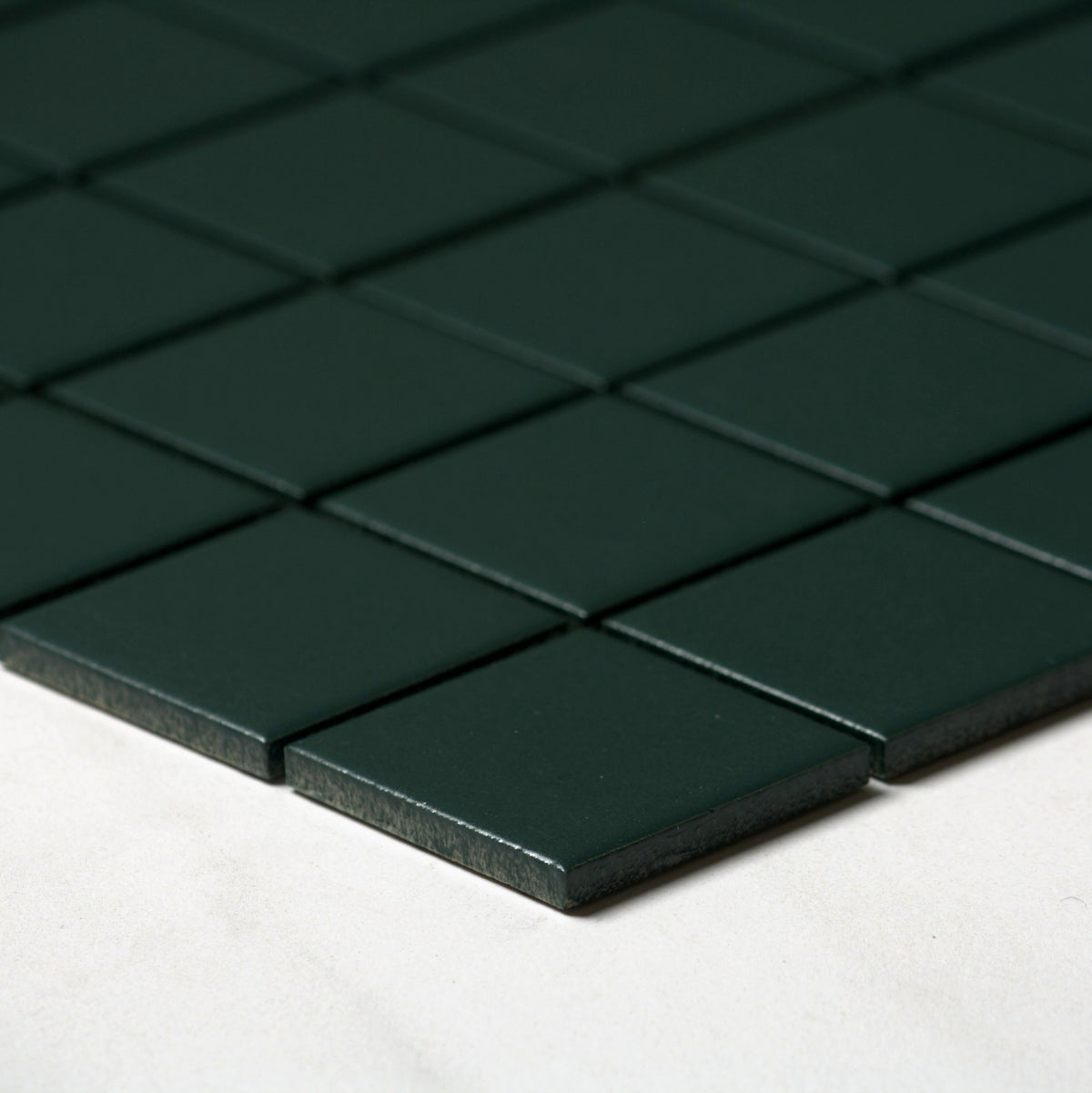vitra pine green matt mosaic 50x50mm angle view
