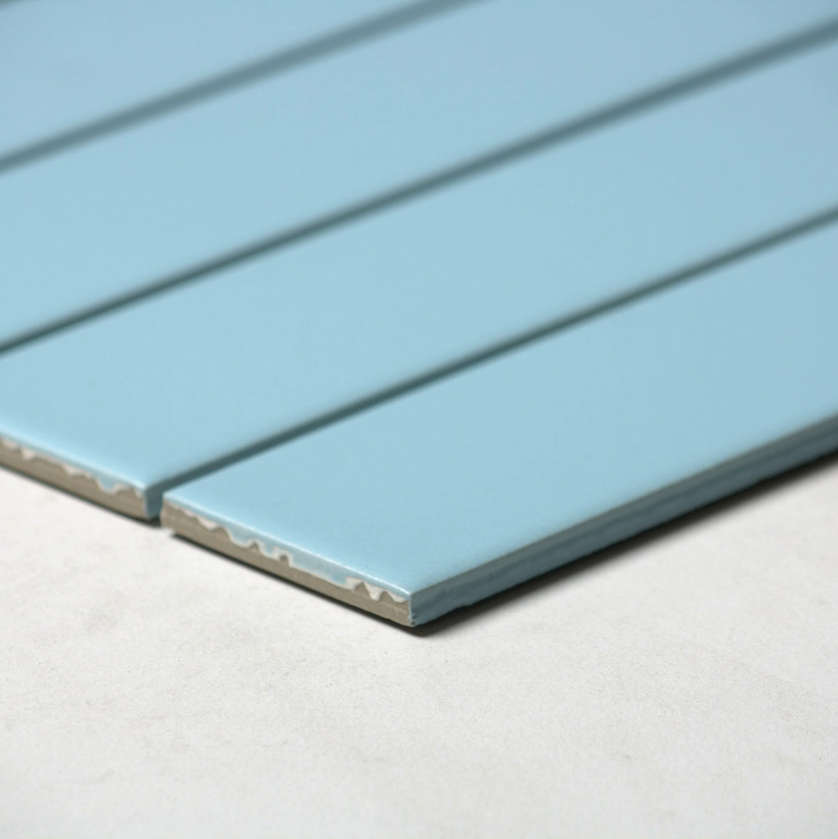 vitra pool blue matt mosaic 50x200mm angle view
