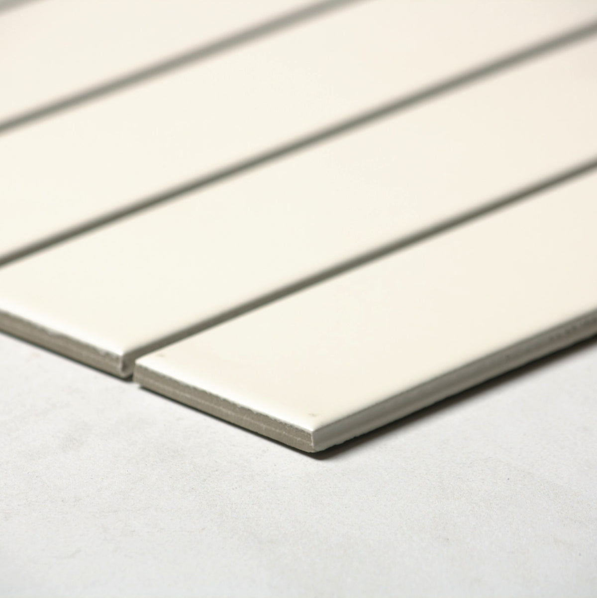 vitra ultra white matt mosaic 50x200mm angle view