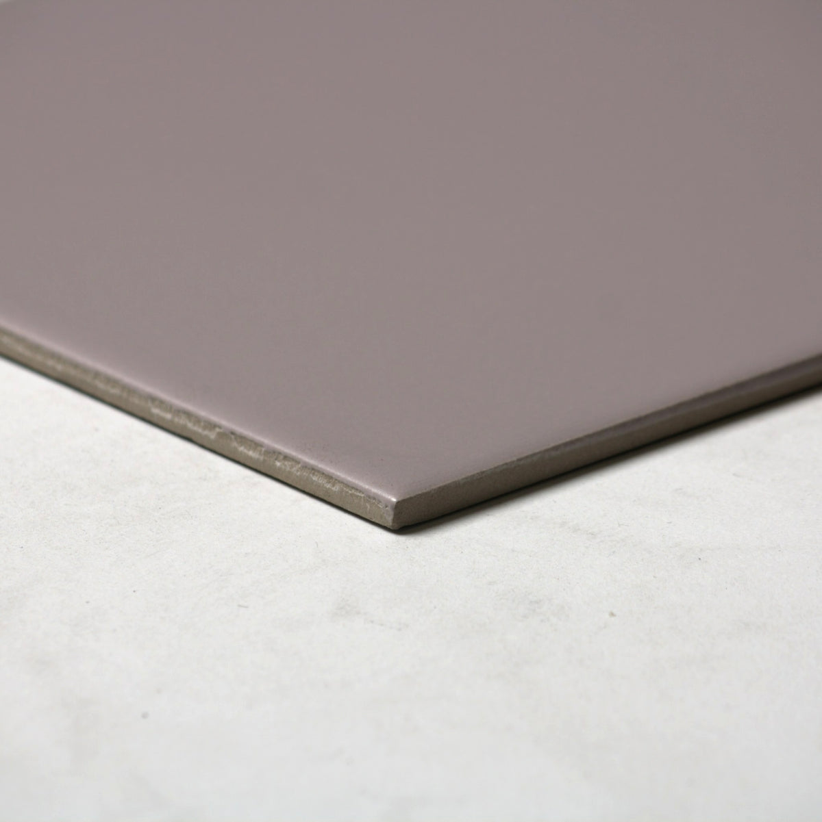 vitra whisper lilac matt 200x200mm angle view