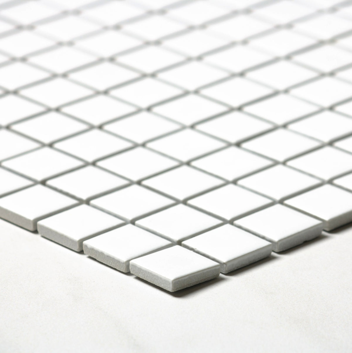 vitra white matt mosaic 25x25mm angle view